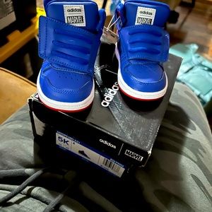 spider man adidas Brand new